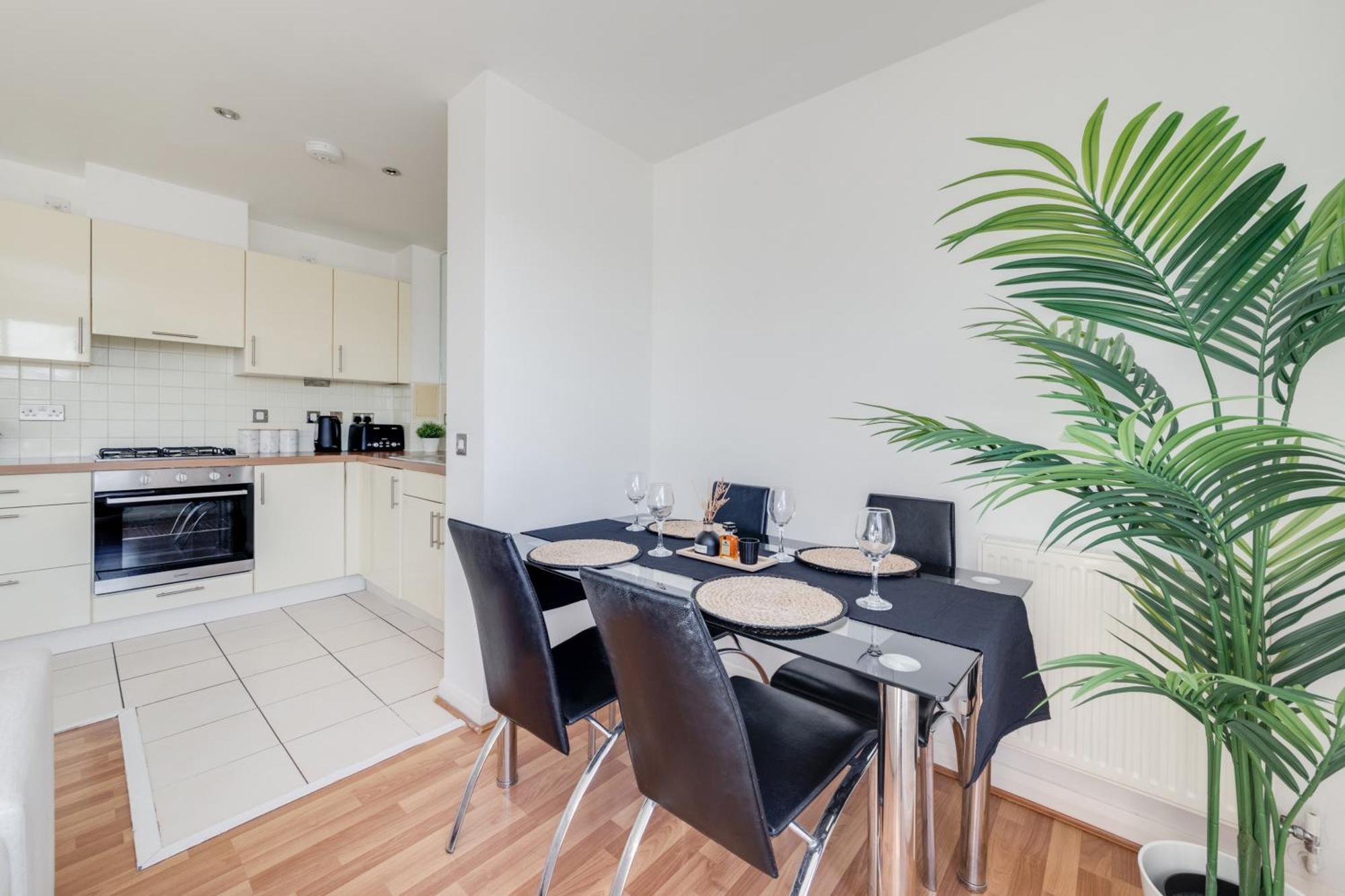 Large 3 Bedroom - Large Terrace With Sunset Views Londra